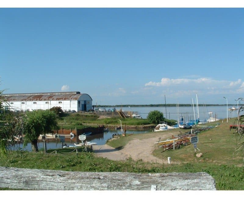 Deportes náuticos en el río